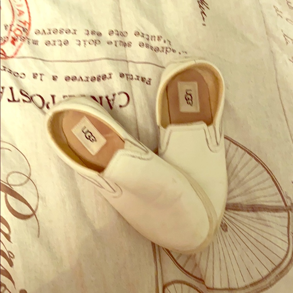 Eigh UGG slip ons